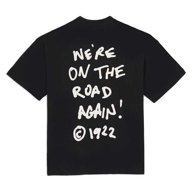 The Dickies Sneedville t-shirt is a comfortable printed t-shirt; made of 100% cotton; for everyday wear. It features a small graffiti-style print on the left chest and a large graphic text on the back and is finished with the iconic woven Dickies label at the hem. Available in black and beige.