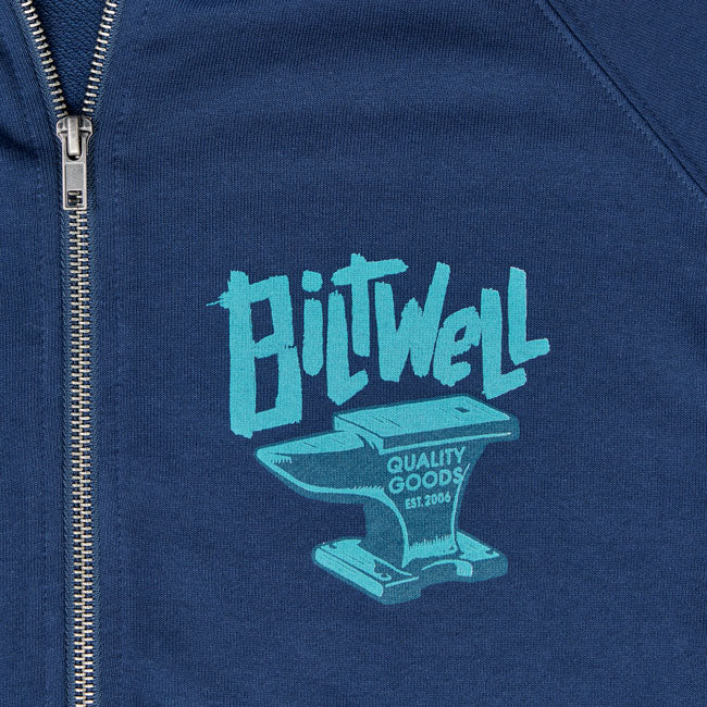 Classic Biltwell Anvil design on lightweight 7.5oz. ring spun cotton makes for a super-comfortable hoodie. The thumbholes in the cuffs are great for keeping your sleeves up while riding the wild thunder.