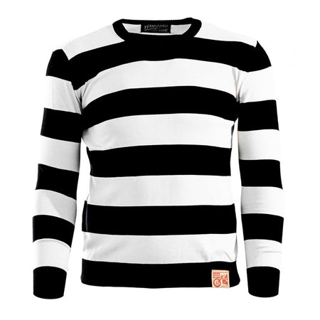 Inspired by the classic motorcycle-club sweaters from the olden days 13 and a half brings you this knitted; 100% cotton striped sweaters. A basic garment for your wardrobe with a round neck and 12GG knit.