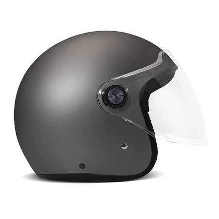 The DMD P1 helmet is a fiberglass jet helmet influenced by the shell of the iconic Seventies but with a next generation visor totally removable. Thanks to an easy system you can take the visor off possessing two products in one: a jet with visor for the winter season and a simple jet fitting glasses or goggles for the sunny and warm days. Three different shells for the perfect fit and maximum compactness; removable and washable liner and padded chin strap with Double D-ring closure. The helmet is ECE approv