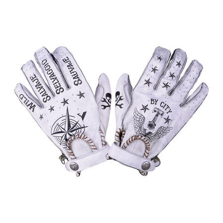 The By City Second Skin gloves fits like the name already says like a second skin. Comfortable; made of leather; adjustable by metal button on wrist. They have the touch function on the index finger and are CE approved; CE UNE-EN:13595:2015-CE. Enjoy the summer with these Second Skin gloves.