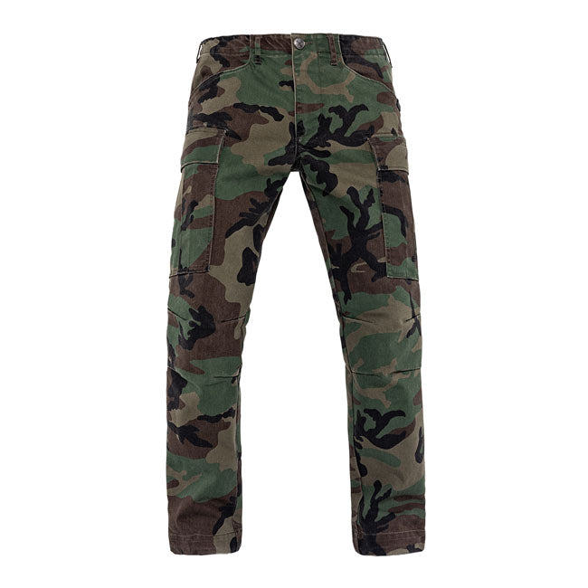 This is the John Doe Regular Cargo Monolayer; a new edition of a popular classic. With its straight cut; it offers you the same outstanding comfort and functionality as before. The Regular Cargo Mono combines the tried-and-tested XTMr Fiber with the outer fabric using a special weaving process. This is particularly beneficial on warm days; while at the same time you get optimum protection from the integrated protectors in the knee and hip area. The John Doe Regular Cargo Mono is certified according to the A