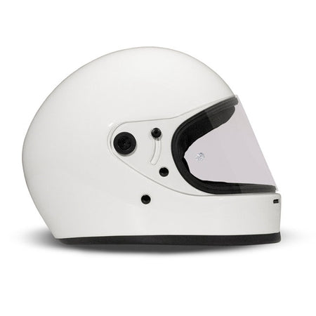 The DMD Rivale is a full-face helmet with an essential and refined design that meets all the modern safety standards without giving up on the comfort of a very light helmet. With so essential design it's easy to forget there's a real innovation and technology package within. Thanks to the new tri compound fiber; DMD has achieved a super compact helmet with all the modern security standard and a comfortable fitting. Features removable and washable liner; padded chin strap with double D-ring closure and the h