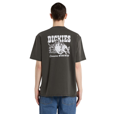 The Dickies Butchell t-shirt is a relaxed fit t-shirt with authentic Dickies fabrication and artwork. Made out of 230GSM washed cotton for comfort anddurability; the t-shirt features small left hand side ranch inspired logo and large back ranch artwork. A sturdy and comfortable t-shirt that pays homage to the old west. 100% cotton 230 GSM