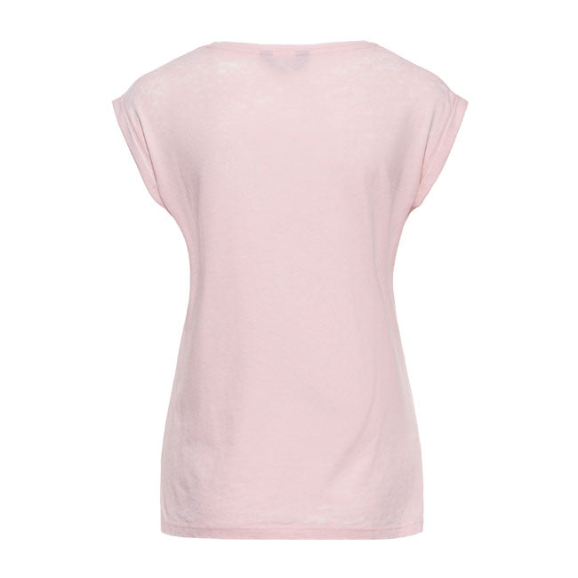 The Ride into the wild t-shirt from Queen Kerosin combines casual biker style with maximum comfort. The special washing process creates an authentic distressed look; while the striking front print underscores your love of freedom and adventure. The roll-up sleeves and feminine slim fit perfectly showcase the design. Thanks to the high-quality cotton-polyester blend; the shirt remains pleasantly soft and airy; ideal for uncomplicated everyday style with a rock attitude.