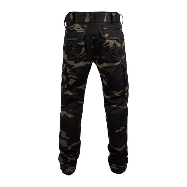 The John Doe Cargo Stroker XTMr pant is AAA-certified with lining in the XTM-Fiberr plus knee and hip protectors to keep you protected in every situation. Cargo Stroker XTMr has two front pockets and one coin pocket as well as secure back pockets with press studs. Apart from that; you'll find two angled cargo pockets that close tight on the side as well as an additional side pocket with a YKK zipper. Cargo Stroker XTMr is tailored for a close fit in robust cotton outer fabric for comfort that will always ke