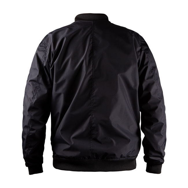 The John Doe Flight jacket XTMr might be light in weight; but it's a real heavyweight in protection. The lining in the XTM-Fiberr and shoulder; elbow and back protectors give it AAA certification; keeping it down to earth; while offering more safety than standard motorcycle gear with these specifications. The nylon twill outer fabric is wind and water-resistant. Apart from the classical pocket on the left sleeve; the Flight jacket XTMr has two inside and two outside pockets with zippers. CE certification: 