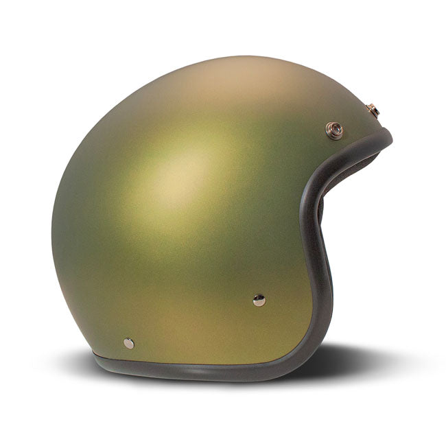 Born from the idea of modifying the more traditional aspect of the helmet; making it a fashion accessory with an original design; the DMD Retro open face helmet has a compact shell and despite being open and light; it is safe and comfortable. The design and creativity; which characterize the products of the jet Retro category; complete a helmet made in compliance with the new safety standards ECE 22.06. If you drive a Custom/Caf Racer bike or a scooter; the DMD jet Retro helmet collection offers the freed