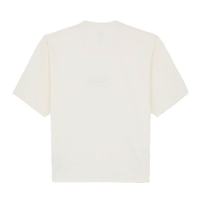 The Lewistown Embro SS Tee is a boxy fit T-shirt with authentic Dickies detail and fabrication. Made with a heavier 100% cotton jersey; and featuring centre chest chain stitch vintage inspired Dickies logo. A workwear heritage inspired design on a modern silhouette.                                                                                      Materials: 100% COTTON; 230 GSM.