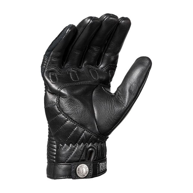 The John Doe Durango glove has excellent protective properties and comes in a combination of materials. The two-tone cotton and cowhide design coordinates with the Motoshirt XTMr; Defender Cargo XTMr and Cargo Stroker XTMr for awesome combination options. The pre-curved padded fingers on the glove give you a secure grip on the handlebars; even on longer journeys. The wrist on Durango closes using a press stud. CE certification: EN 13594:2015 Full grain cowhide leather with cotton twill Wrist with push-bu