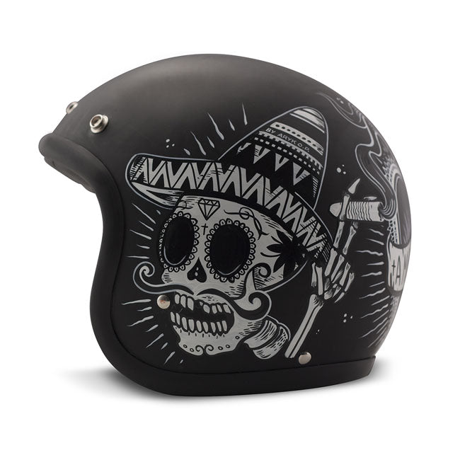 Embrace the fusion of classic style and modern functionality with the DMD Retro helmet; a nod to the iconic 70''s design. This helmet isn''t just a protective gear but a statement piece; crafted for those who dare to stand out. With its ECE 22.06 approved fiberglass shell available in three sizes; it offers a snug fit. The helmet is bluetooth ready; features integrated snaps for visors; and boasts a luxurious; washable lining with Velcro for a custom fit. Secured with a padded chin strap and a reliable Doub