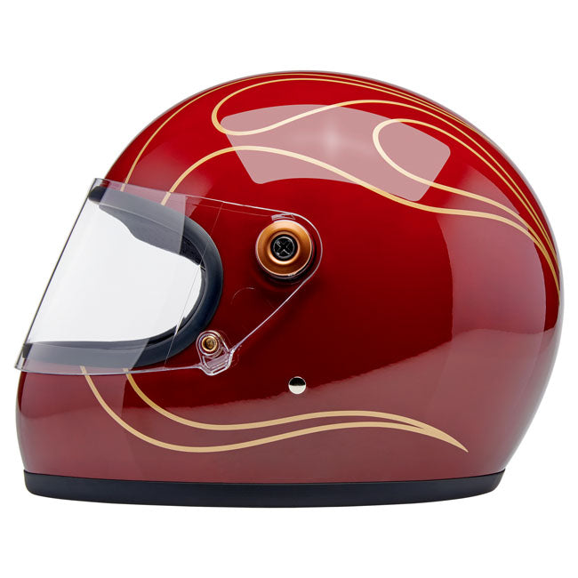 The Biltwell Gringo S has a sleek; old-school and iconic look from back to the 70's with the high protection standards of the present time. The Gringo S is made of a slim profile ABS outer shell with hand-painted beautiful colors; CE certified anti-scratch and anti-fog visor; removable and washable liner with hand-sewn diamond stitch. Also there are speaker cut-outs for intercoms; a double d-ring chin strap and the helmets are ECE 22.06 and DOT certified.