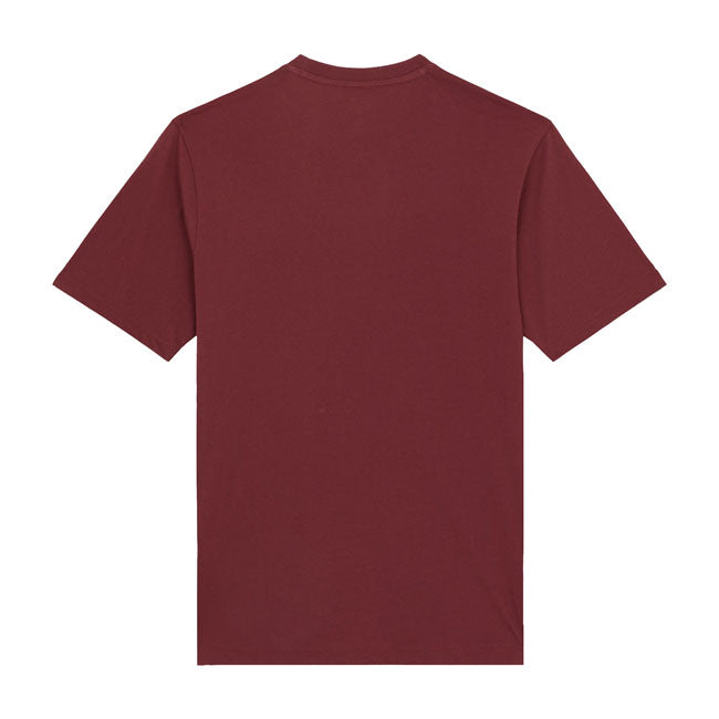 The Dickies Mapleton t-shirt is a regular fit crew neck t-shirt made of soft and breathable BCI certified cotton jersey featuring the iconic Dickies logo in small on the chest. Available in a wide selection of classic and seasonal colors. The classic staple cotton T-shirt made for everyday wear.