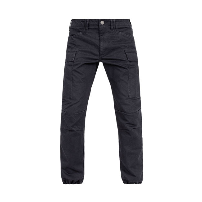 This is the John Doe Regular Cargo Monolayer; a new edition of a popular classic. With its straight cut; it offers you the same outstanding comfort and functionality as before. The Regular Cargo Mono combines the tried-and-tested XTMr Fiber with the outer fabric using a special weaving process. This is particularly beneficial on warm days; while at the same time you get optimum protection from the integrated protectors in the knee and hip area. The John Doe Regular Cargo Mono is certified according to the A