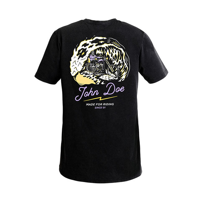 New; cool and a bit different that is the new collection of t-shirts and hoodies from John Doe. All made of 100% cotton and with a regular fit. Most shirts have a nice back print and a small print in the front. Make your choice or buy several; it''s up to you!!