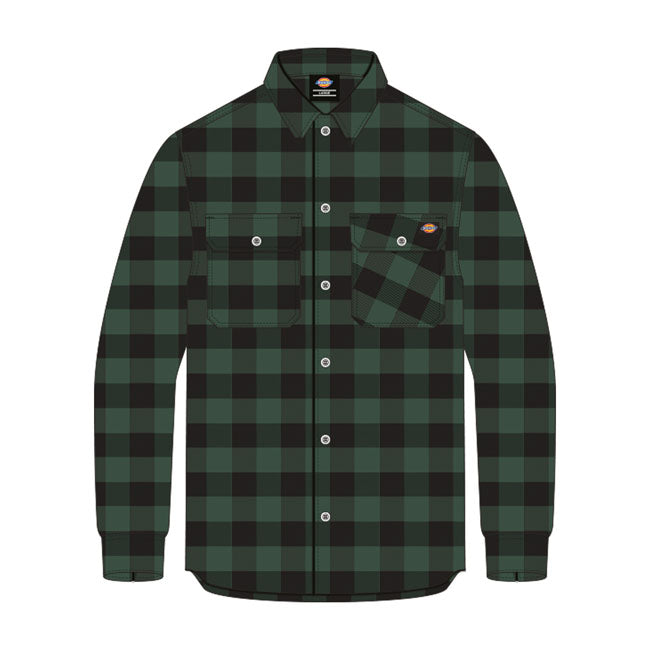 The Dickies Sacramento shirt is one of the most recognizable workwear staples. A timeless long sleeve button-down shirt made of signature yarn dyed 100% cotton flannel and a regular fit; featuring two chest pockets with pen insert. Available in a wide range of iconic and seasonal colors.