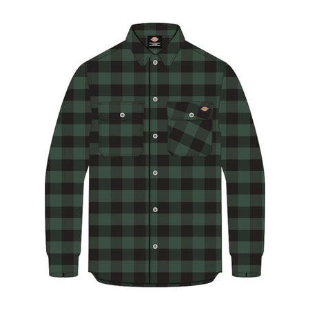The Dickies Sacramento shirt is one of the most recognizable workwear staples. A timeless long sleeve button-down shirt made of signature yarn dyed 100% cotton flannel and a regular fit; featuring two chest pockets with pen insert. Available in a wide range of iconic and seasonal colors.
