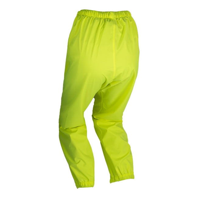 No one likes to ride in the rain but when you have to then better in a good looking rain suit. The By City Rain jacket and pants are a good example of this. Choose between yellow; pink or black and stay dry even in the rain. High resistance raincoat 100% waterproof Windproof Compact design Lightweight garment (650gr) Waterproofness 10 000mm Permeability 000g m24h (RET 15) Transpirability