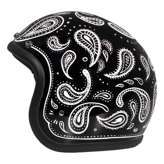 Embrace the fusion of classic style and modern functionality with the DMD Retro helmet; a nod to the iconic 70''s design. This helmet isn''t just a protective gear but a statement piece; crafted for those who dare to stand out. With its ECE 22.06 approved fiberglass shell available in three sizes; it offers a snug fit. The helmet is bluetooth ready; features integrated snaps for visors; and boasts a luxurious; washable lining with Velcro for a custom fit. Secured with a padded chin strap and a reliable Doub