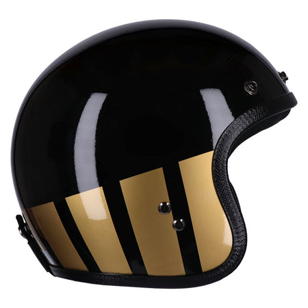 The Roeg JETT helmet; a modern classic that stays true to its roots as the trendsetter in headgear. Crafted for those who value a lightweight; open-face design without compromising style; the JETT is anything but ordinary. This helmet effortlessly blends urban chic with practicality; ready to accompany you on spontaneous rides or impromptu meet-ups. With its ''RQ LIGHT'' fiberglass shell; multi-density EPS liner; and four shell sizes; the JETT ensures a snug fit. The classic double D-ring adjustable chinstr