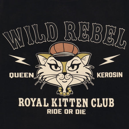 A wink is all it takes; this t-shirt knows how to turn heads! The Queen Kerosin t-shirt with its playful "Rockabilly Kitten" print perfectly combines retro charm and catitude. The winking kitten in a 50s look makes the shirt an absolute eye-catcher whether at a concert; cruising; or just in everyday life. The tailored slim fit and stretchy cotton blend ensure you''ll feel as comfortable as you look. For all kittens with style and a touch of rebellion!