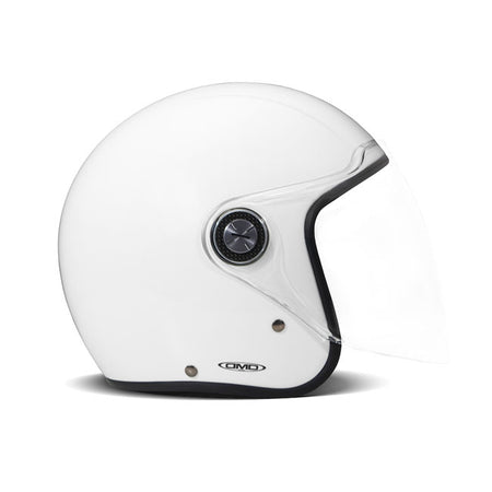 The DMD P1 helmet is a fiberglass jet helmet influenced by the shell of the iconic Seventies but with a next generation visor totally removable. Thanks to an easy system you can take the visor off possessing two products in one: a jet with visor for the winter season and a simple jet fitting glasses or goggles for the sunny and warm days. Three different shells for the perfect fit and maximum compactness; removable and washable liner and padded chin strap with Double D-ring closure. The helmet is ECE approv