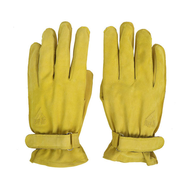 Return of a classic! The By City Texas gloves made of premium leather with a soft and pleasant feel. With membrane for mobile devices on index and middle fingers and adjustable wrist area. The gloves are CE EN13594:2015 Level 1 approved.  Enjoy your ride!
