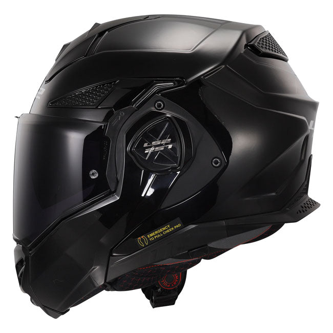 The LS2 Advant X is a convertible helmet to enjoy all seasons of the year thanks to its 180§ rotating chin guard. Ultra-lightweight fiberglass shell that provides lightness and resistance. Perfect for any type of riding and for all weather conditions. Wide anti-scratch visor prepared for the anti-fog system; Pinlock Max Vision; and drop-down sun visor. The helmet is ECE 22.06 approved.