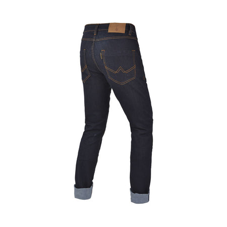 Enjoy every day with your motorcycle thanks the Route II jeans of By City. With them you will be completely protected thanks to the single layer abrasion resistant cotton denim fabric with blend yarn technology and its removable protections. In addition to having the By City style. Features removable knee protections (adjustable to two heights) "Flexishock" certified EN1621-1: 2012 CE Level 1. The jeans are an approved product for motorcycle CE EN17092-4: 2020 Level A. Features five outer pockets and YKK zi