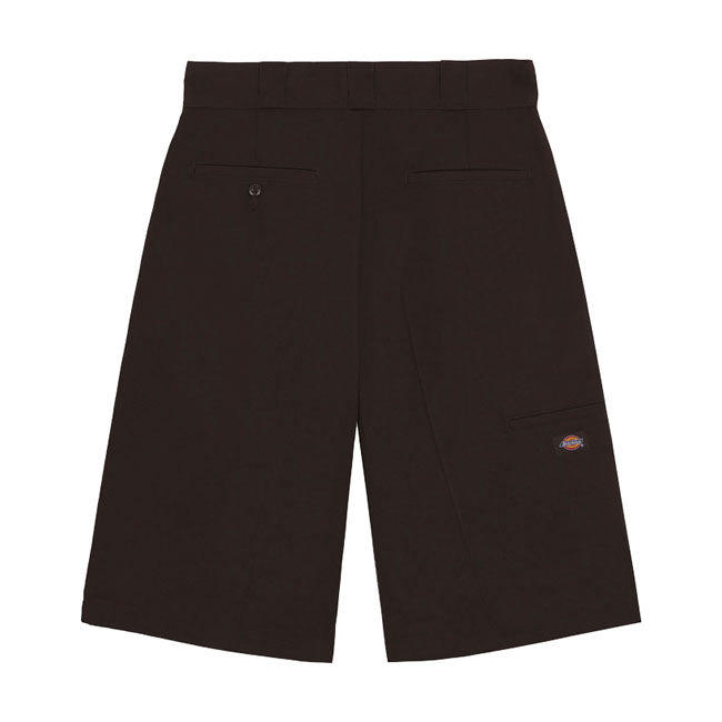 The 13 Inch Multi Pocket short is an authentic and relaxed workwear short that ends below the knee and sits higher on the waist. Featuring a handy multi-use pocket on the leg; and constructed with our signature recycled BCI certified poly-cotton blend 66 Cloth with stain release technology. Available this season in a wide selection of fade resistant colours. Our authentic work inspired shorts designed with comfort and durability in mind.Materials: 66 CLOTH; 65% RECYCLED POLYESTER; 35% BCI COTTON; 278 GSM.