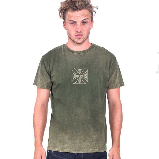 What ever you choose; you can never go wrong with a T-shirt of West Coast Choppers. The t-shirt made of the finest cotton for a nice touch and feel; featuring logo on the front or back of the shirt. With a regular fit the shirt is nice to wear. Available with different prints.
