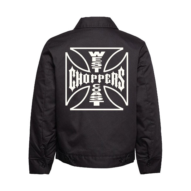 Based on an American classic this WCC lined workjacket is made of polyester/cotton outer shell and a nylon taffeta inner lining. At the front left chest the cross logo is emboidered. The design on the back is embroidered as well. The jacket come in a classic loose fit and is perfect for chilly days and can be used as an all day essentail.