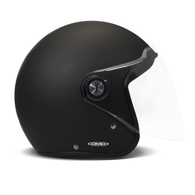 The DMD P1 helmet is a fiberglass jet helmet influenced by the shell of the iconic Seventies but with a next generation visor totally removable. Thanks to an easy system you can take the visor off possessing two products in one: a jet with visor for the winter season and a simple jet fitting glasses or goggles for the sunny and warm days. Three different shells for the perfect fit and maximum compactness; removable and washable liner and padded chin strap with Double D-ring closure. The helmet is ECE approv